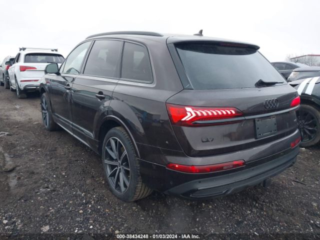 WA1LXBF70ND003631  audi q7 2022 IMG 2