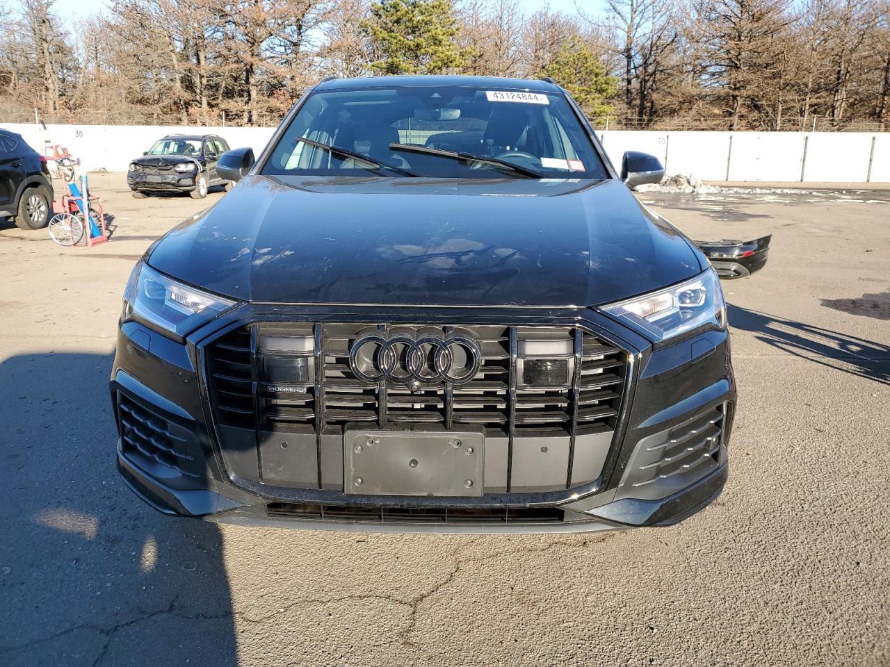 WA1LCBF79PD000399  audi q7 2023 IMG 4