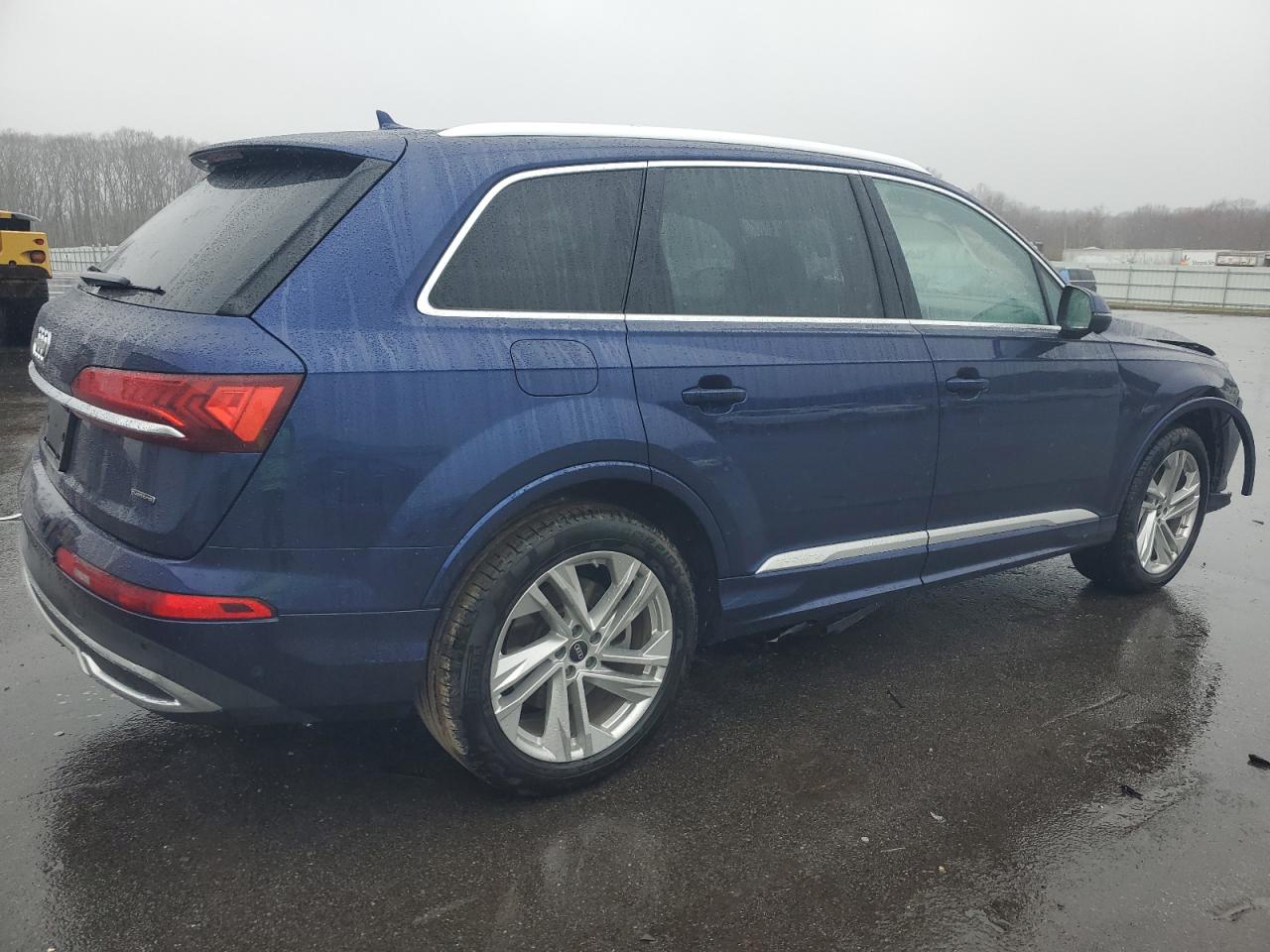 WA1LXBF74ND012056  audi q7 2022 IMG 2