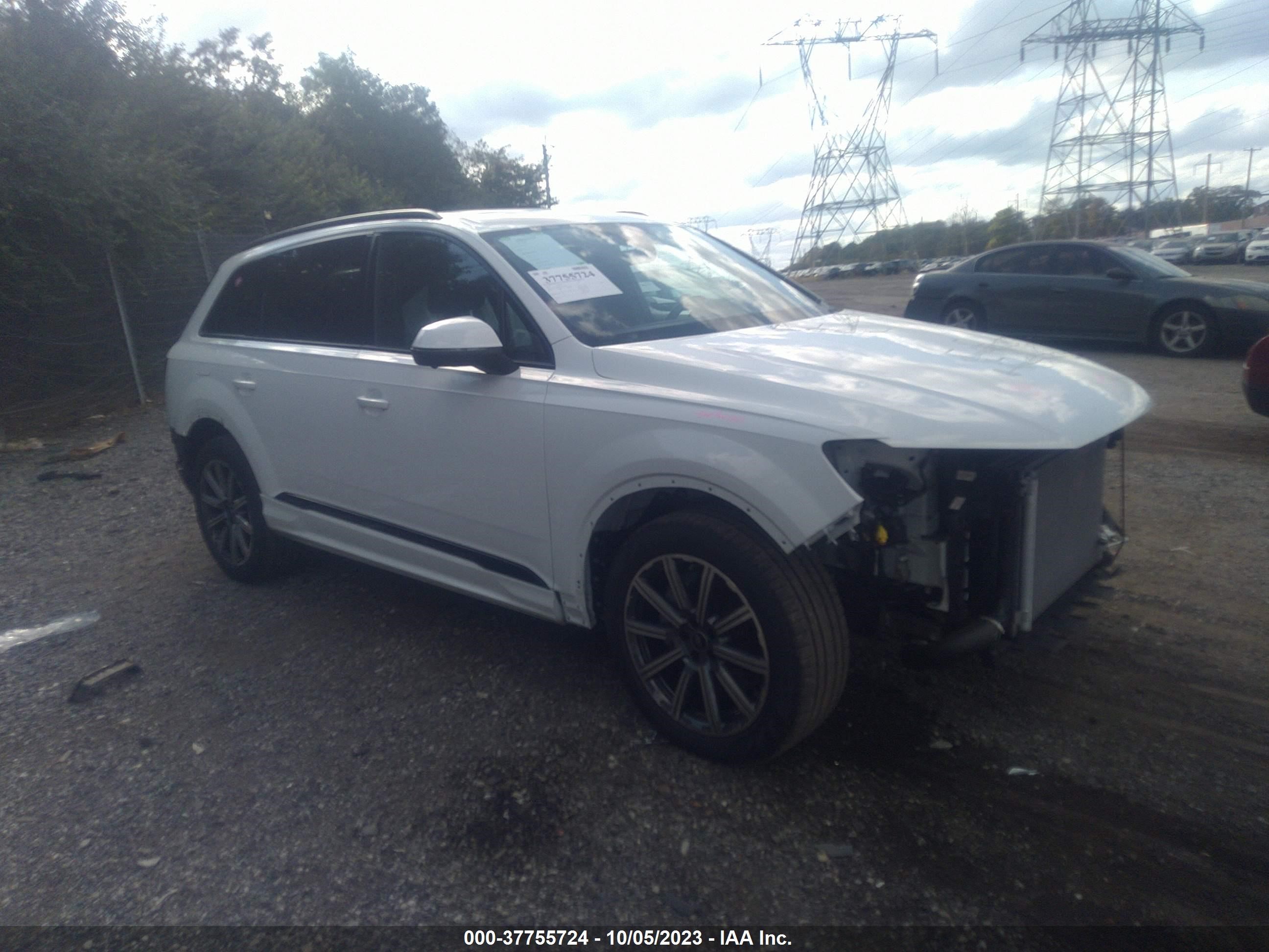 WA1LCBF73PD013780  audi q7 2023 IMG 0