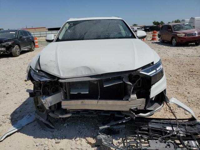 WA1BVAF18KD011690  audi q8 2019 IMG 4