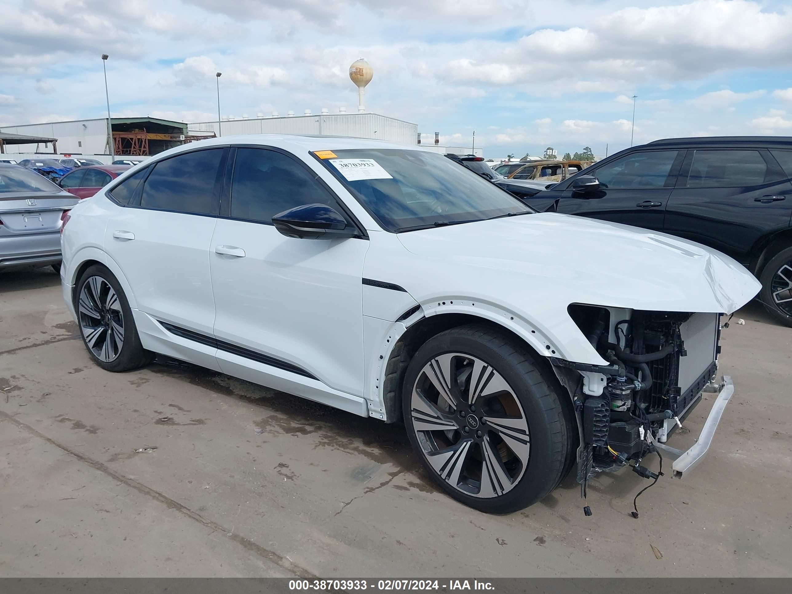 WA1DABGE2RB007345  audi q8 e-tron 2023 IMG 0