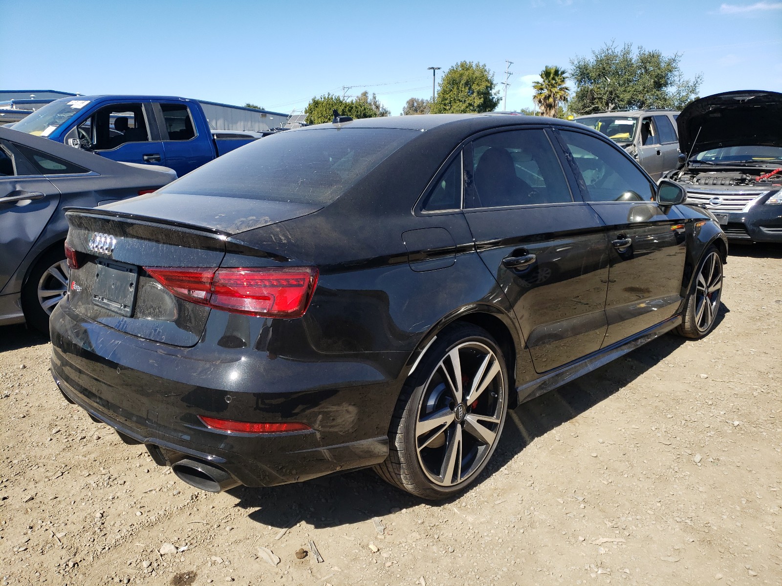 WUABWGFF3KA907661  audi rs3 2019 IMG 3