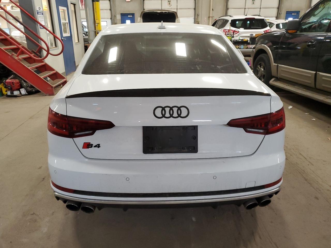 WAUB4AF45JA133410  audi  2018 IMG 5