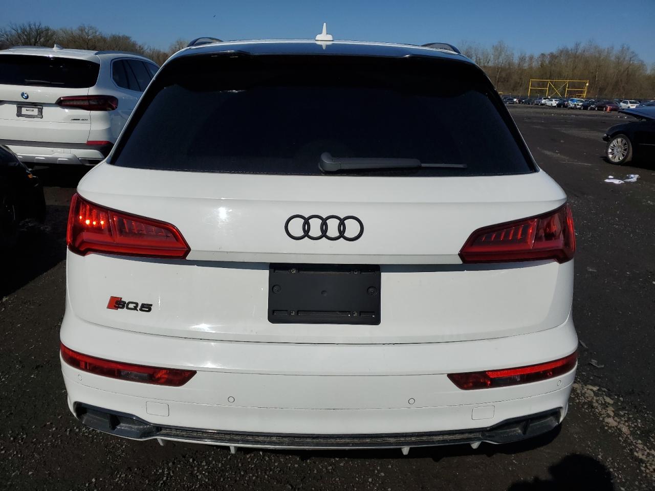 WA1C4AFYXJ2033611  audi sq5 2017 IMG 5