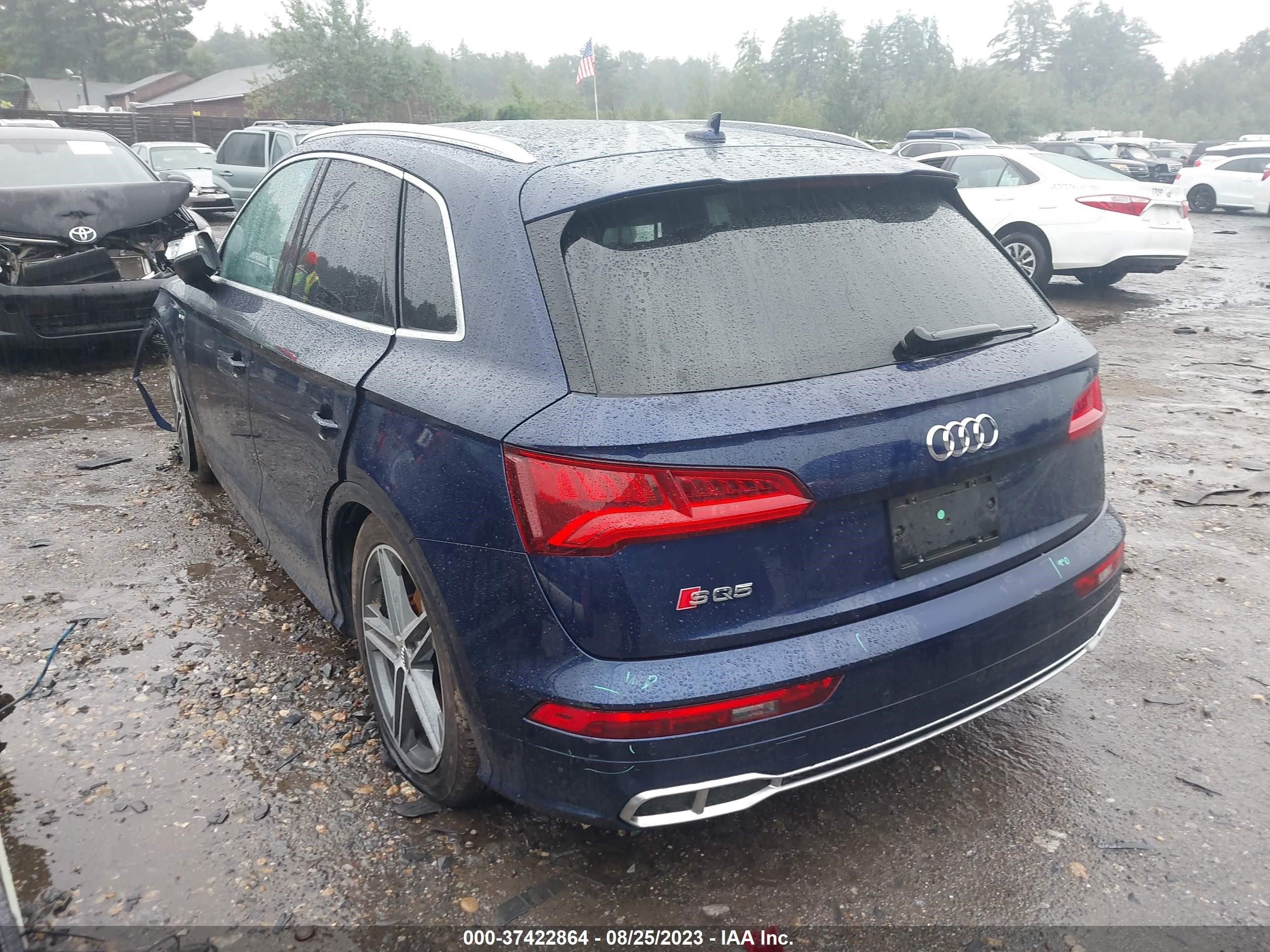 WA1A4AFY8J2210308  audi sq5 2018 IMG 2