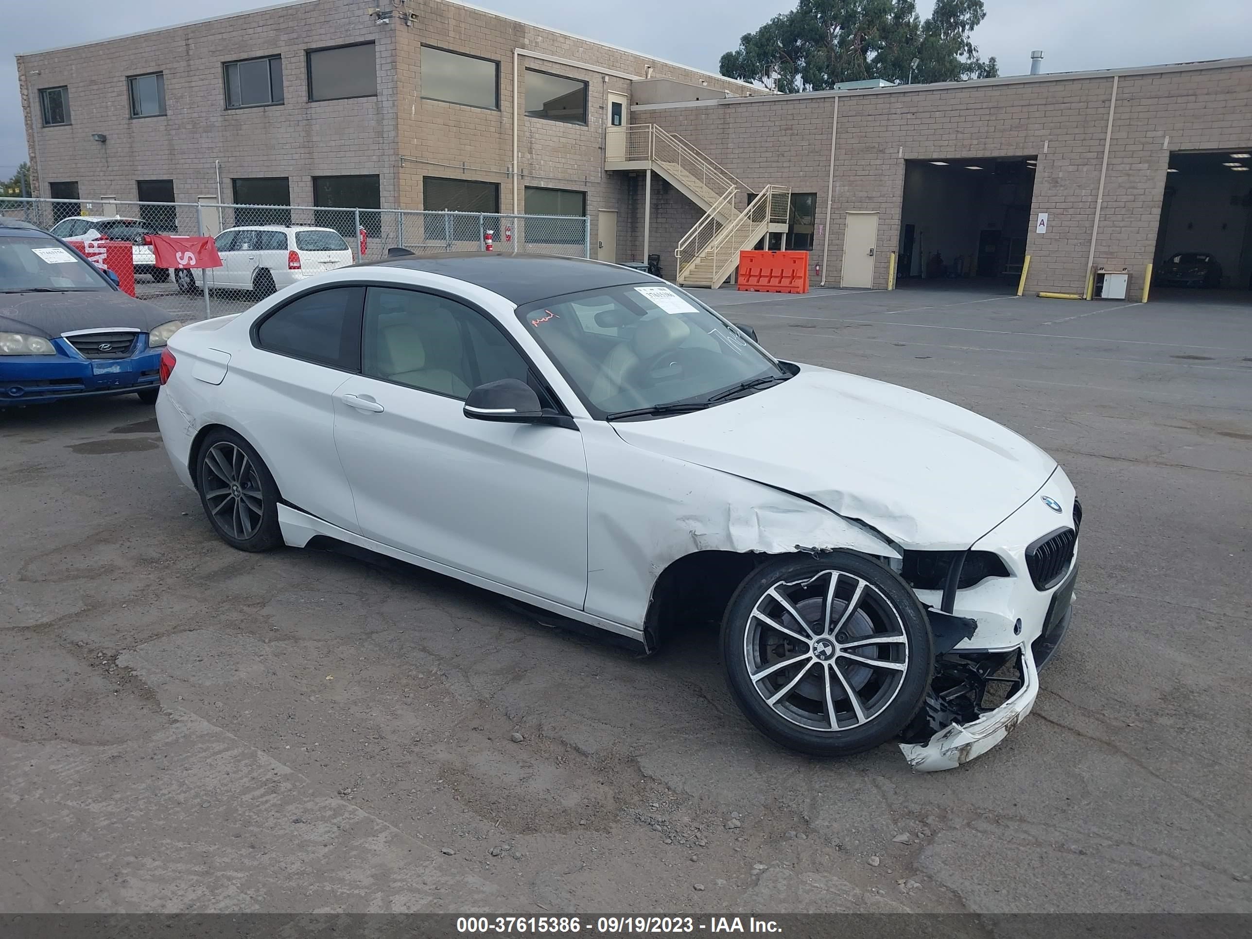 WBA2J1C5XJVD09417  bmw  2018 IMG 0