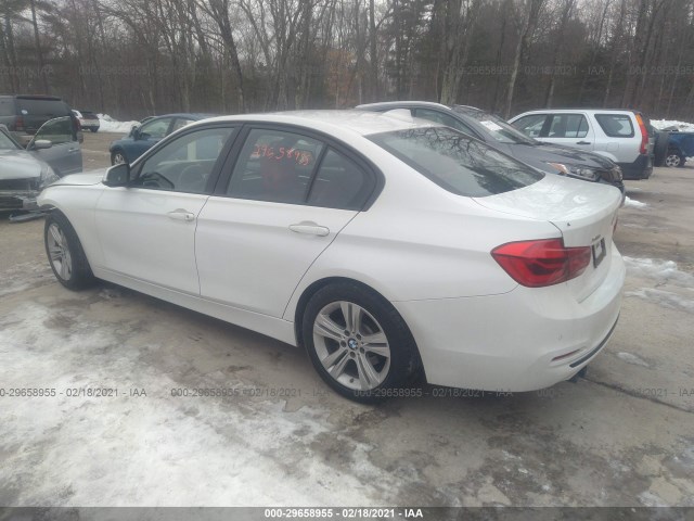 WBA8E3G53GNT80534  bmw 3 2016 IMG 2