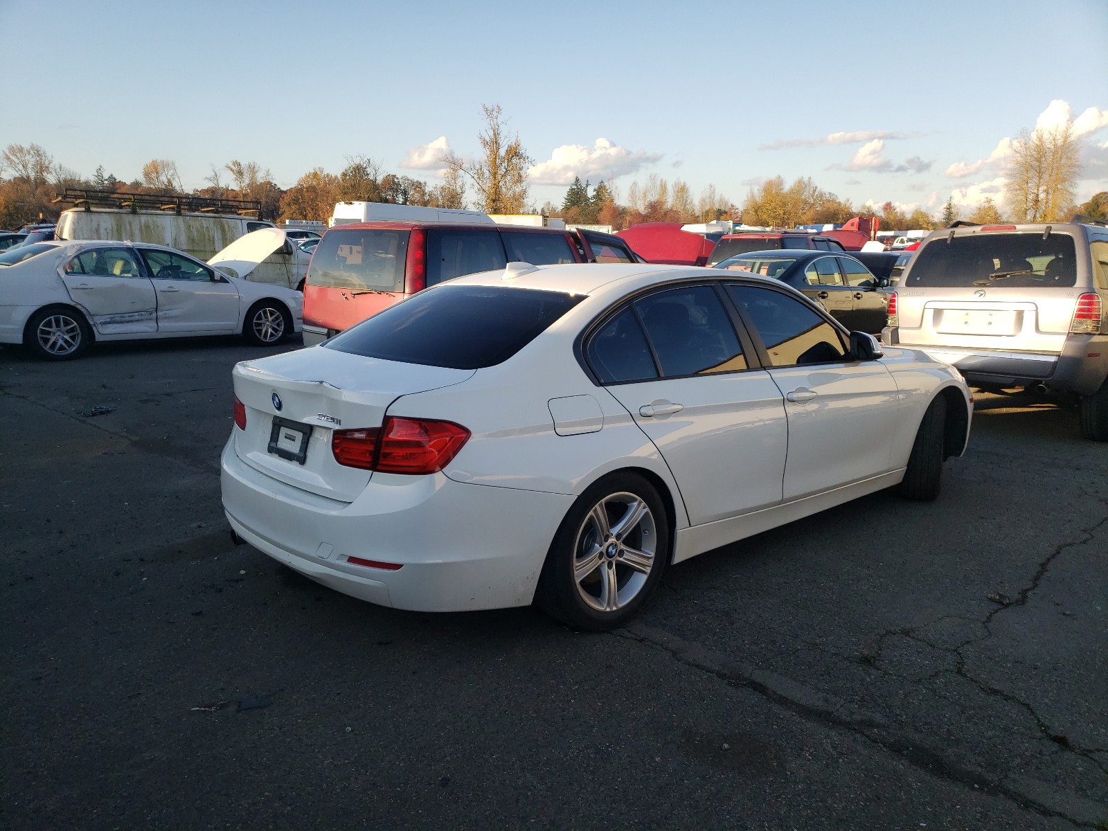 WBA3B1G54FNT06951  bmw  2015 IMG 3