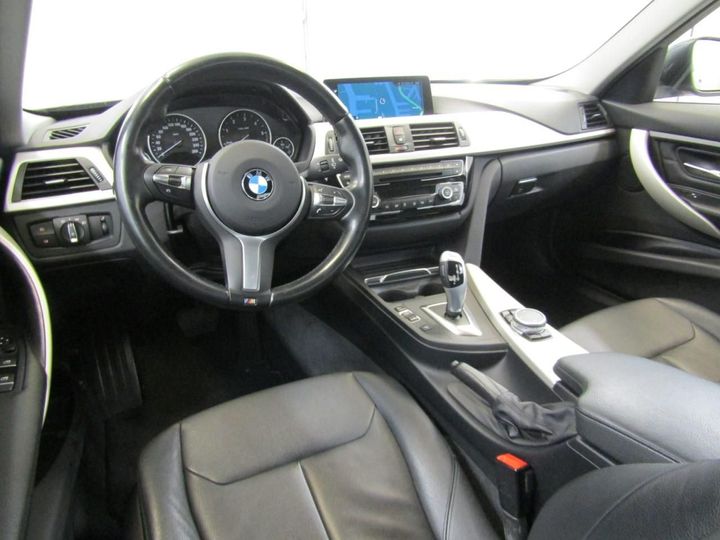 WBA8D11060K776517  bmw  2016 IMG 3