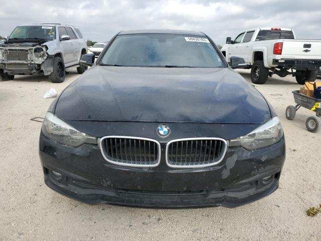 WBA8E1G36HNU16091  bmw 320 i 2017 IMG 4