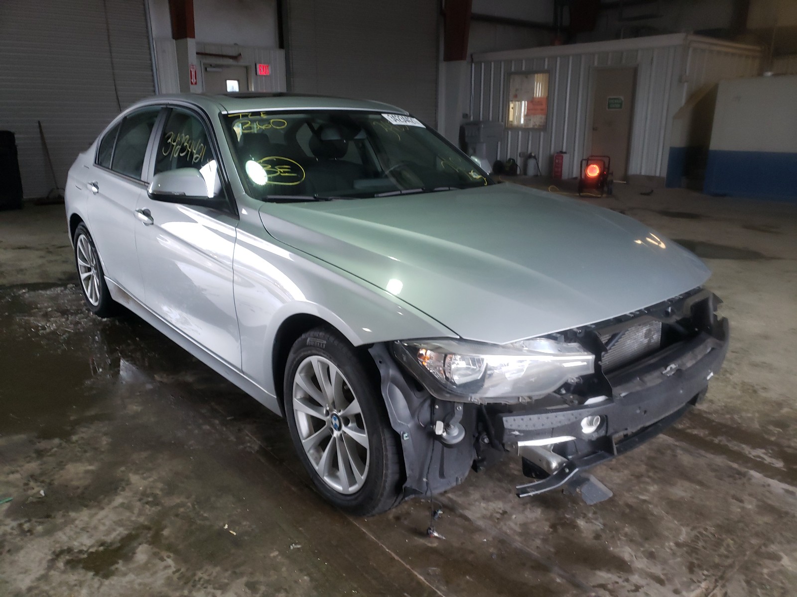 WBA8A3C33HK693117  bmw 320 xi 2017 IMG 0