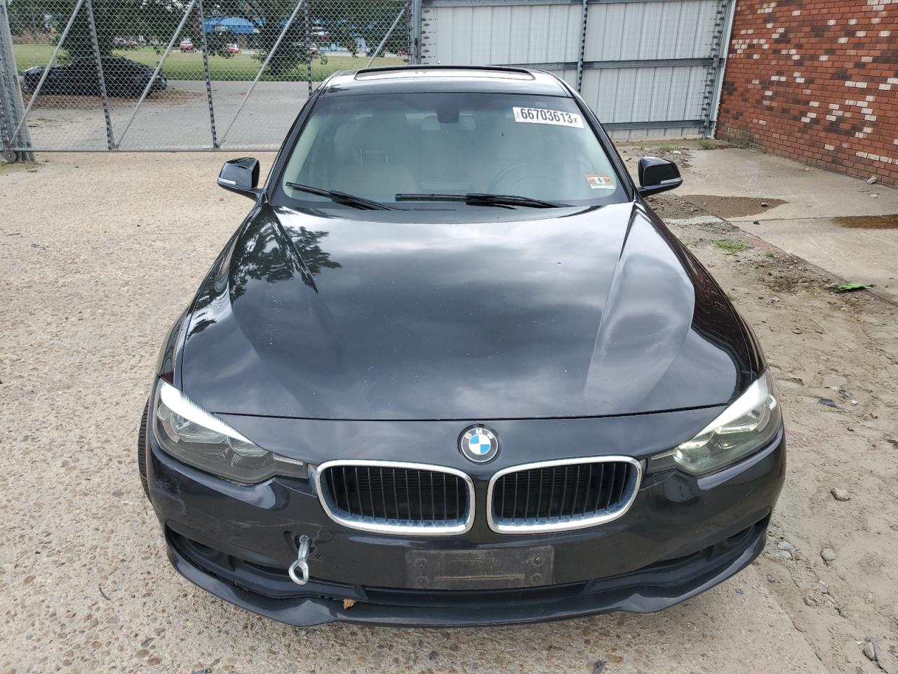 WBA8A3C53GK690556  bmw  2016 IMG 4