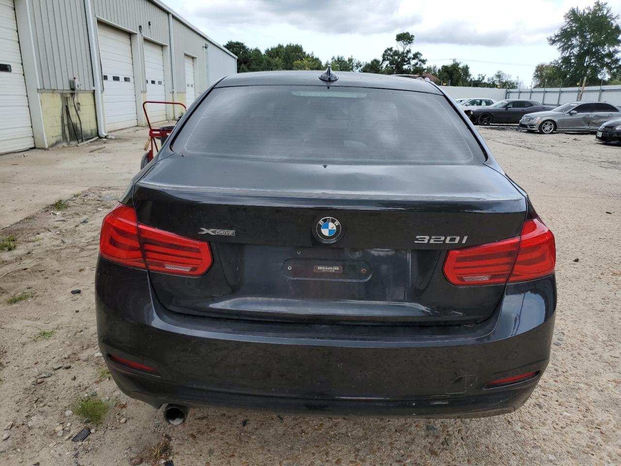 WBA8A3C53GK690556  bmw  2016 IMG 5