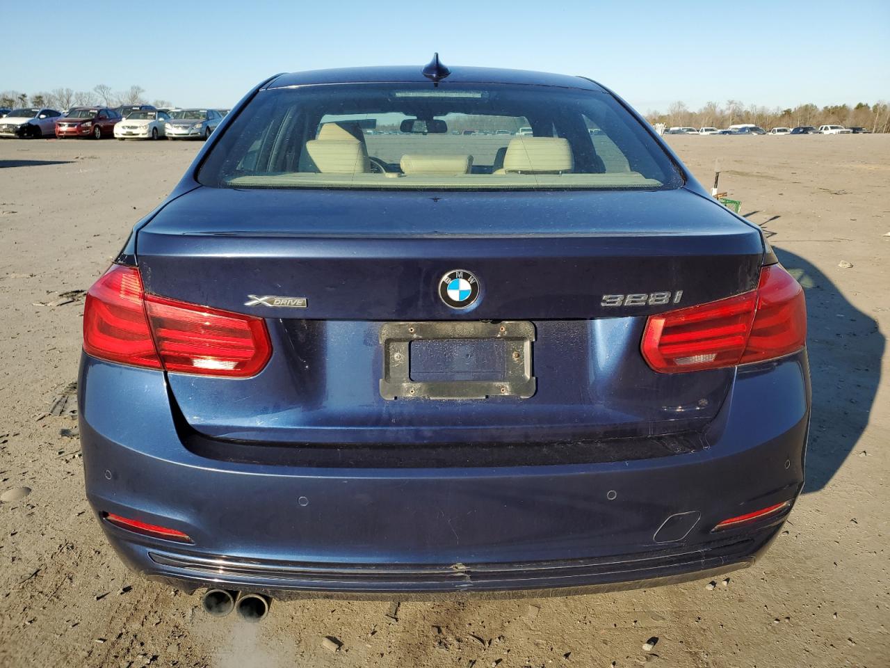 WBA8E3G59GNU38548  bmw 328i 2016 IMG 5