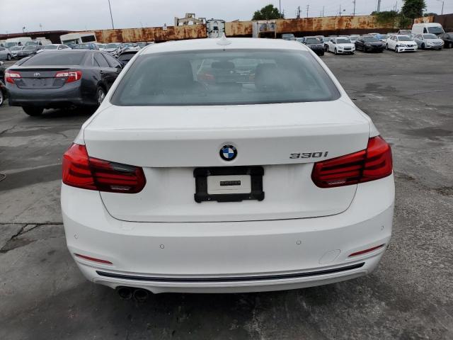 WBA8B9G38HNU56728  bmw 330 i 2017 IMG 5