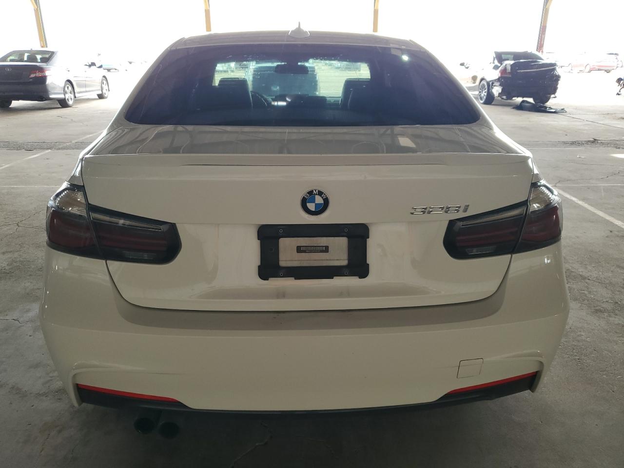 WBA3C1C54FP851457  bmw 3 series 2014 IMG 5