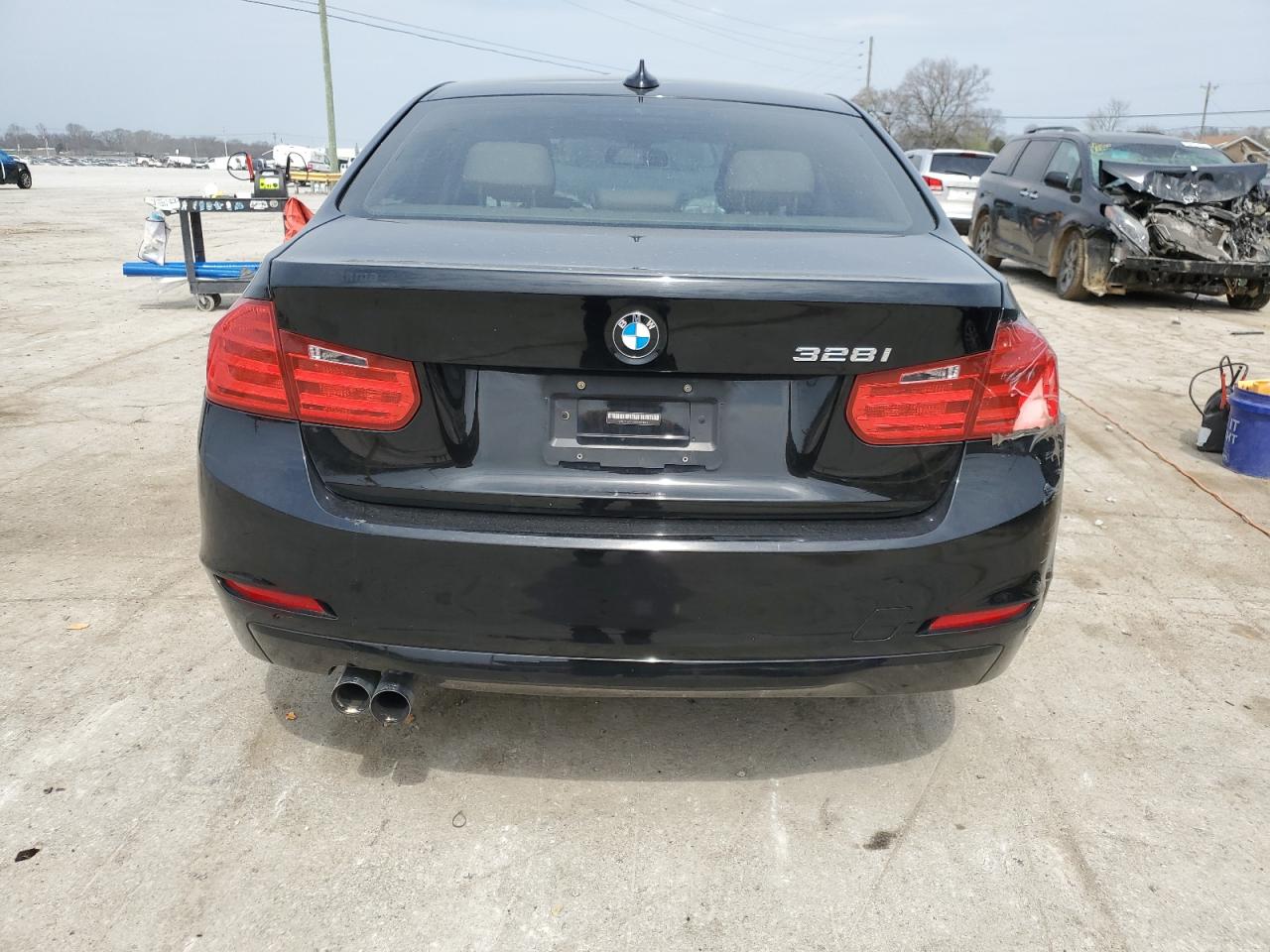 WBA3A5G58FNS91686  bmw 3 series 2015 IMG 5