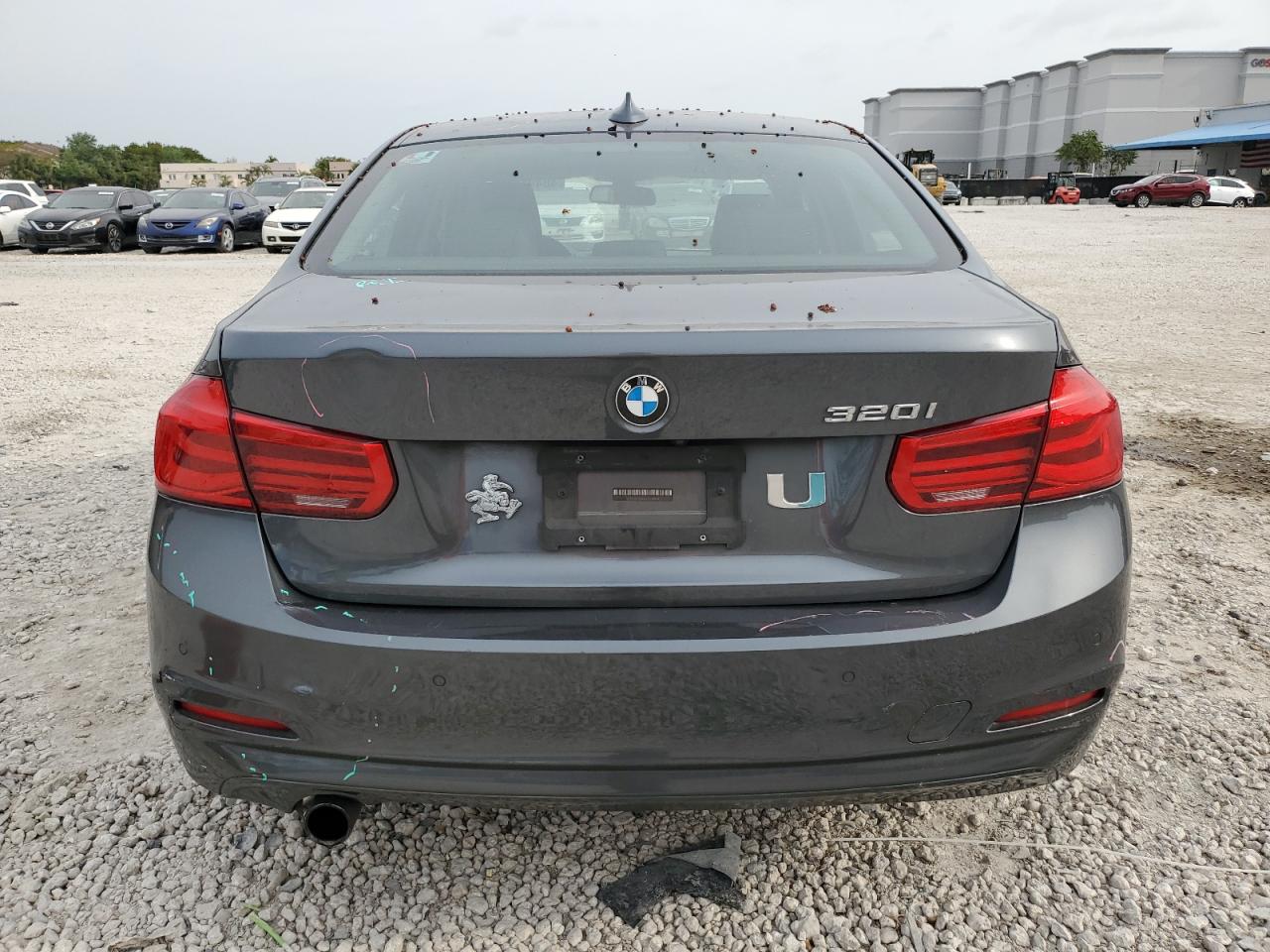 WBA8E1G55HNU12616  bmw 3 series 2016 IMG 5