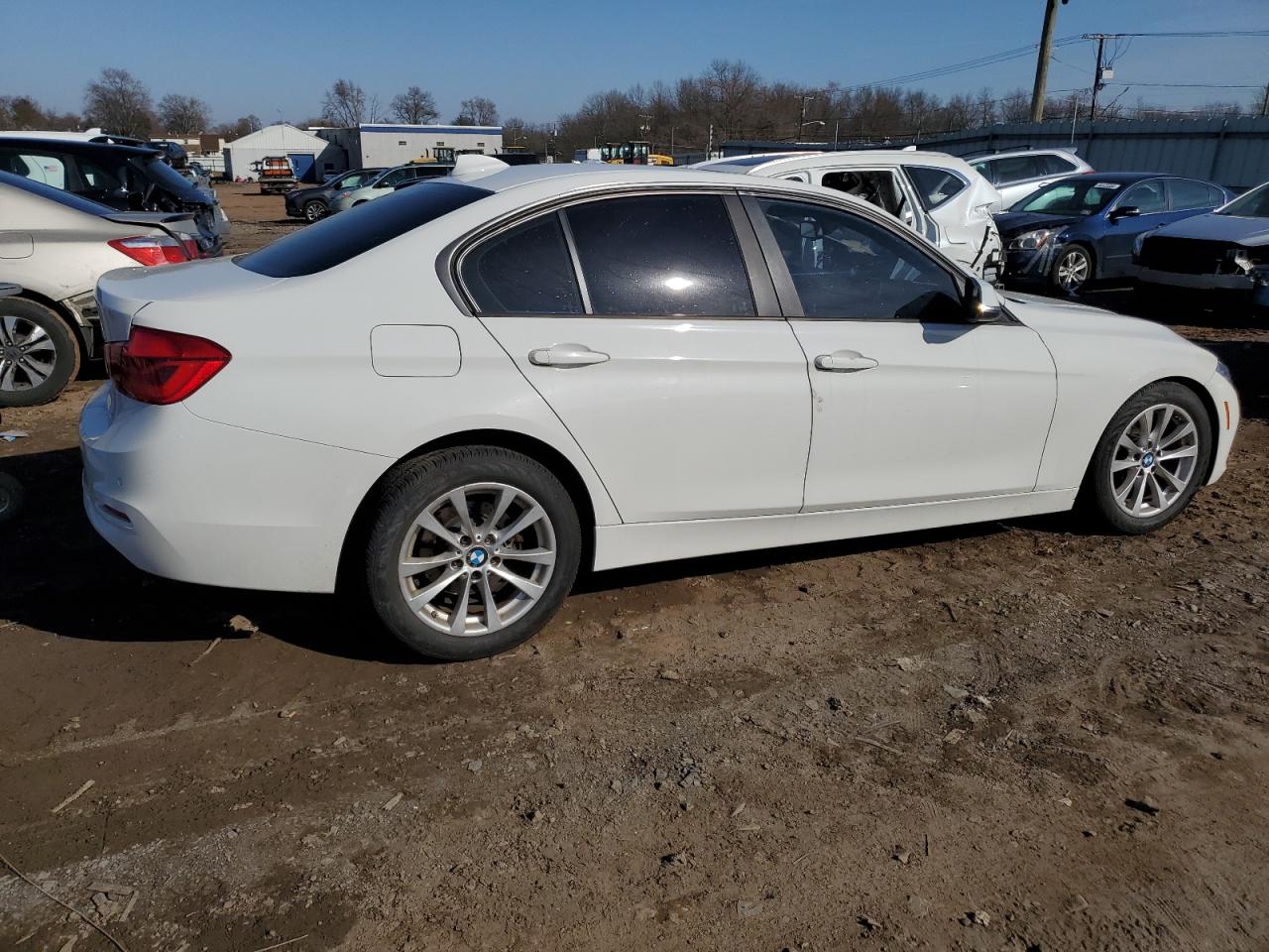 WBA8E5G54GNT95068  bmw 3 series 2016 IMG 2