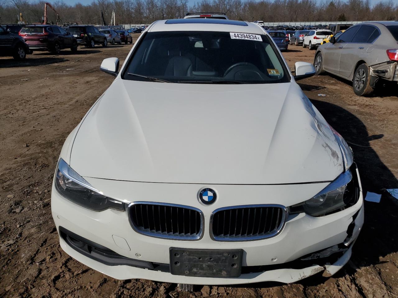 WBA8E5G54GNT95068  bmw 3 series 2016 IMG 4