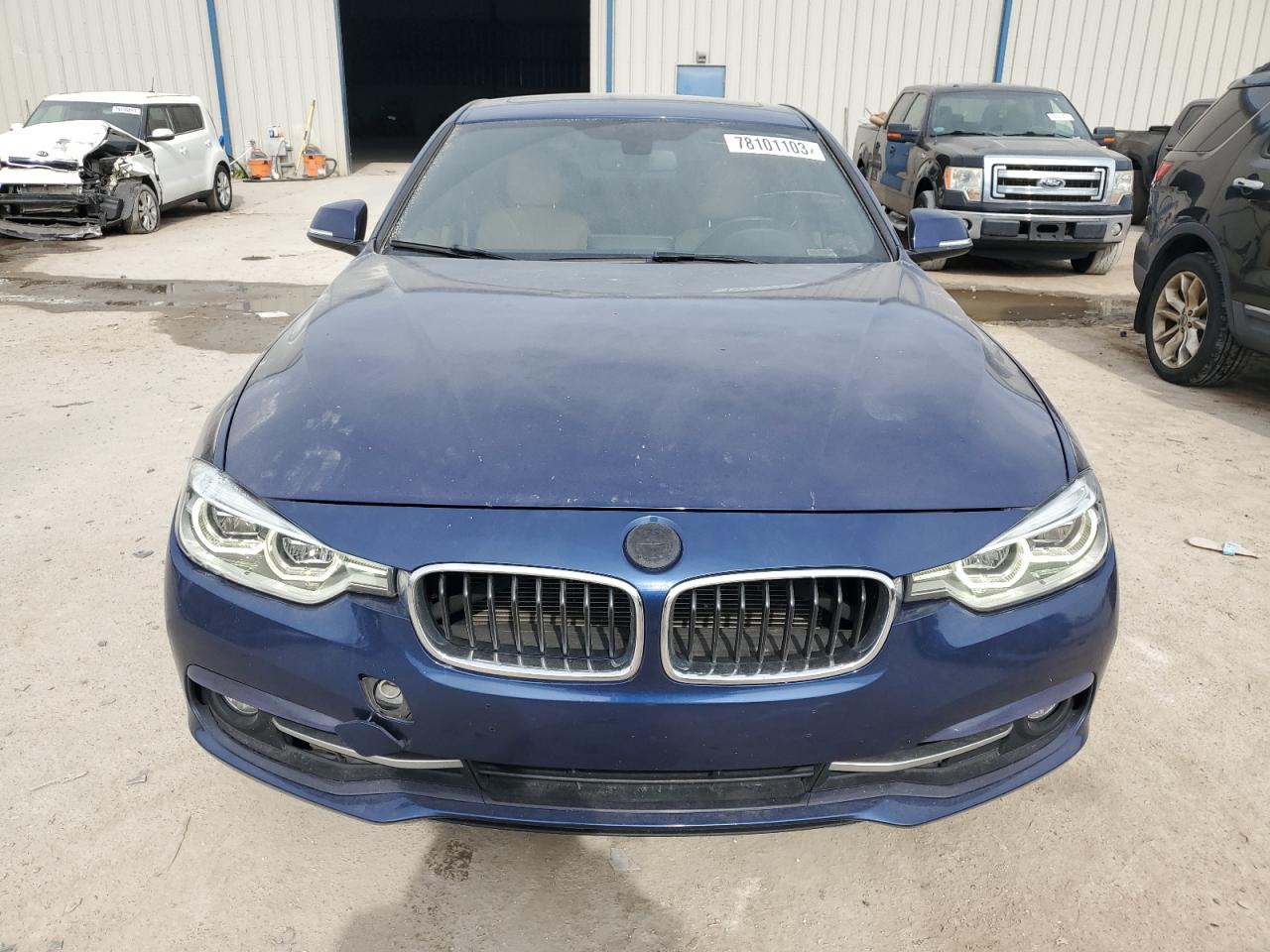 WBA8E9G58GNT87613  bmw  2016 IMG 4