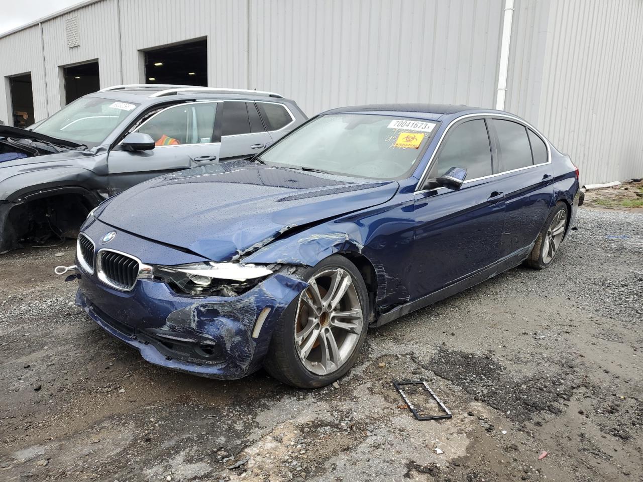 WBA8B9G30HNU53838  bmw 3 series 2017 IMG 0