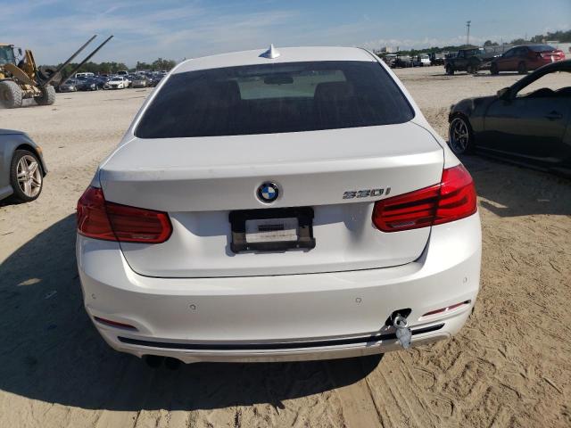 WBA8B9G3XHNU54639  bmw 3 series 2017 IMG 5