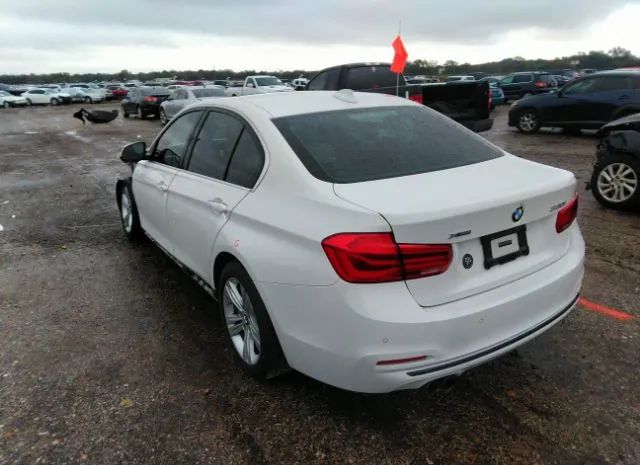 WBA8D9G33HNU64424  bmw 3 series 2017 IMG 2