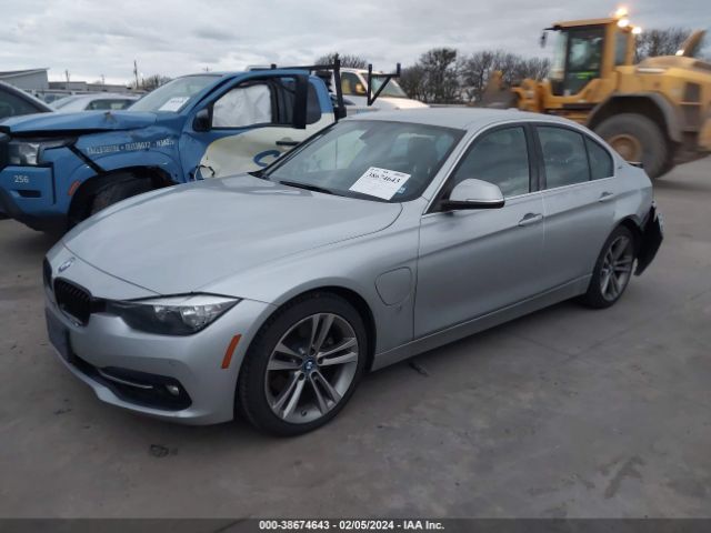 WBA8E1C39HA029256  bmw 3 series 2017 IMG 1