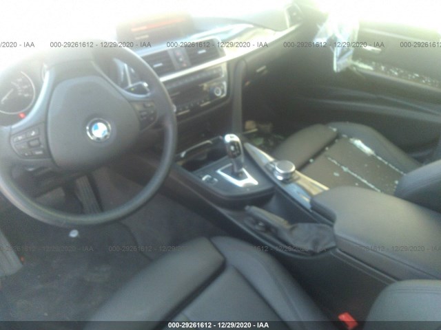 WBA8E5G50JNU46587  bmw 3 series 2017 IMG 4