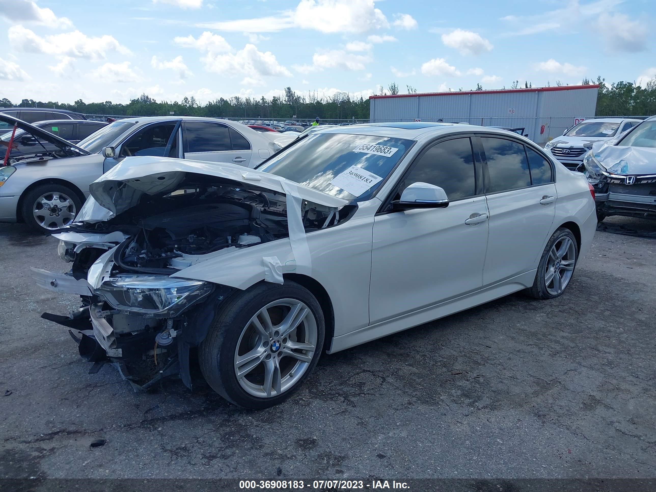 WBA8B3C58JK843453  bmw 3 series 2018 IMG 1