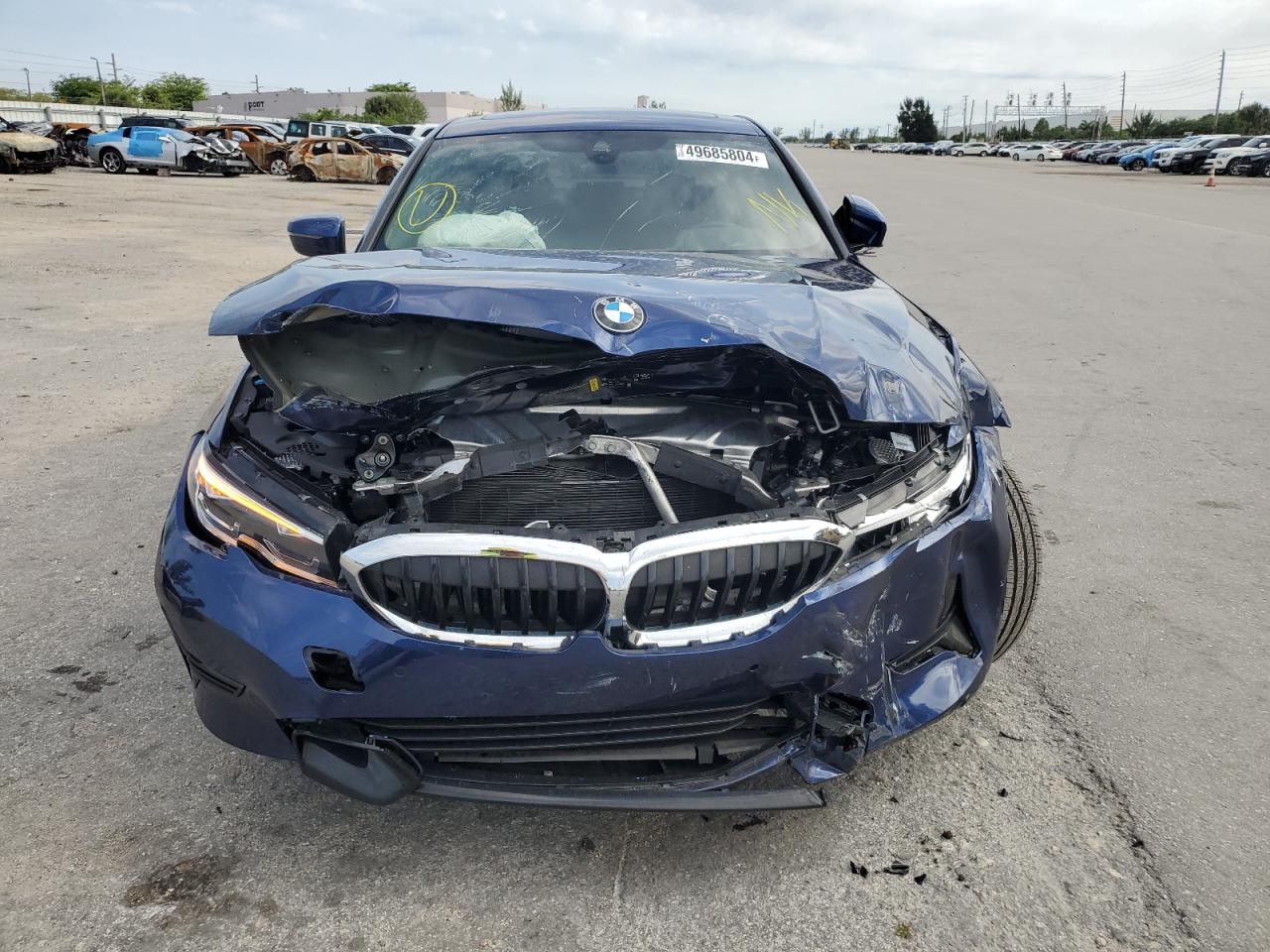 3MW5R1J07L8B18621  bmw 3 series 2019 IMG 4