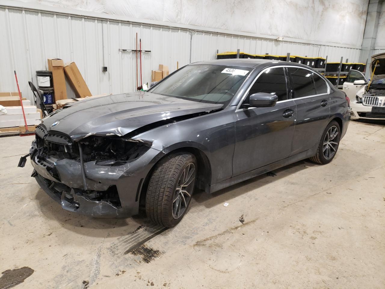 3MW5R1J08L8B22127  bmw 3 series 2019 IMG 0