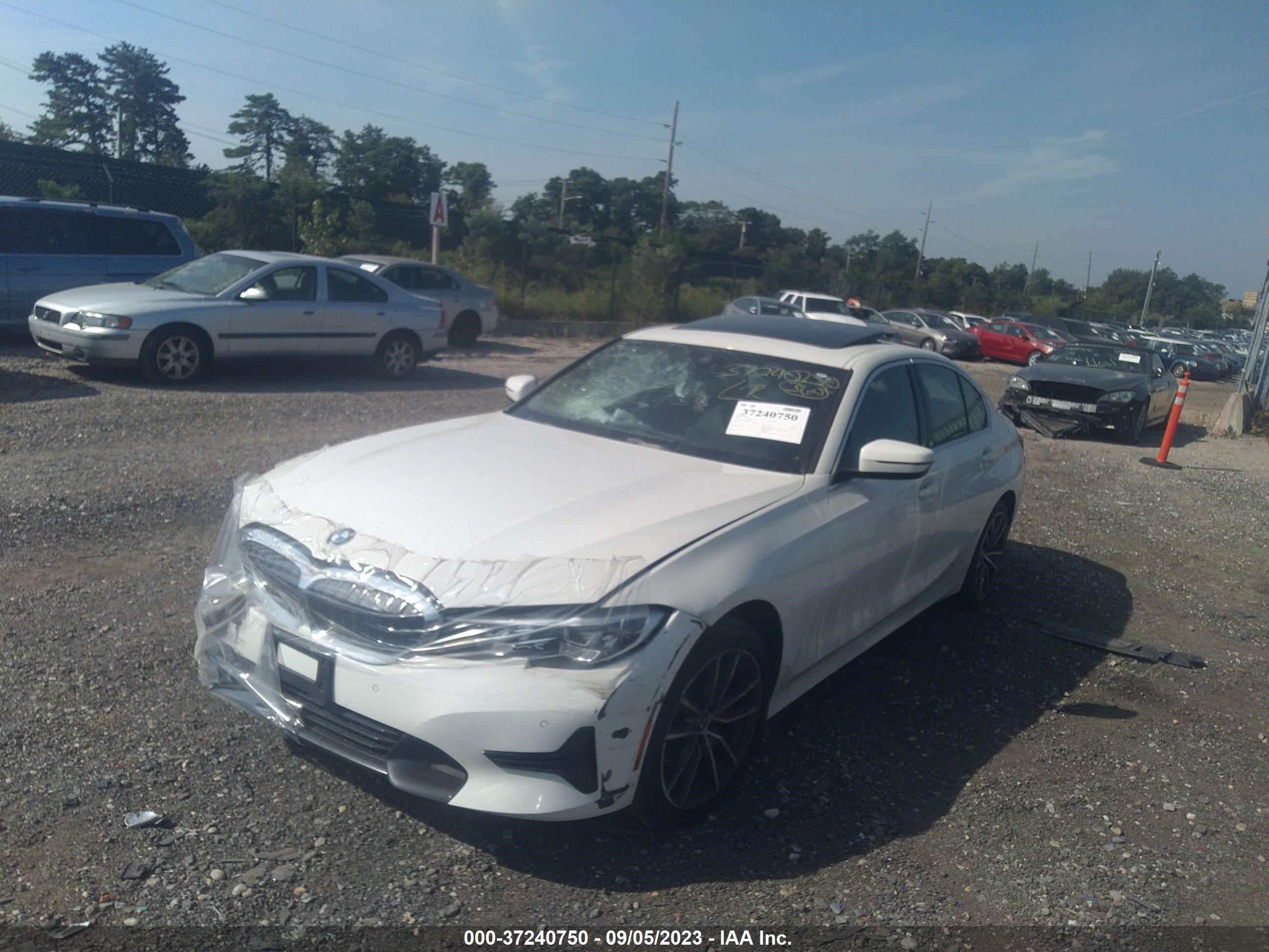 3MW5R7J05L8B07300  bmw 3 series 2019 IMG 1