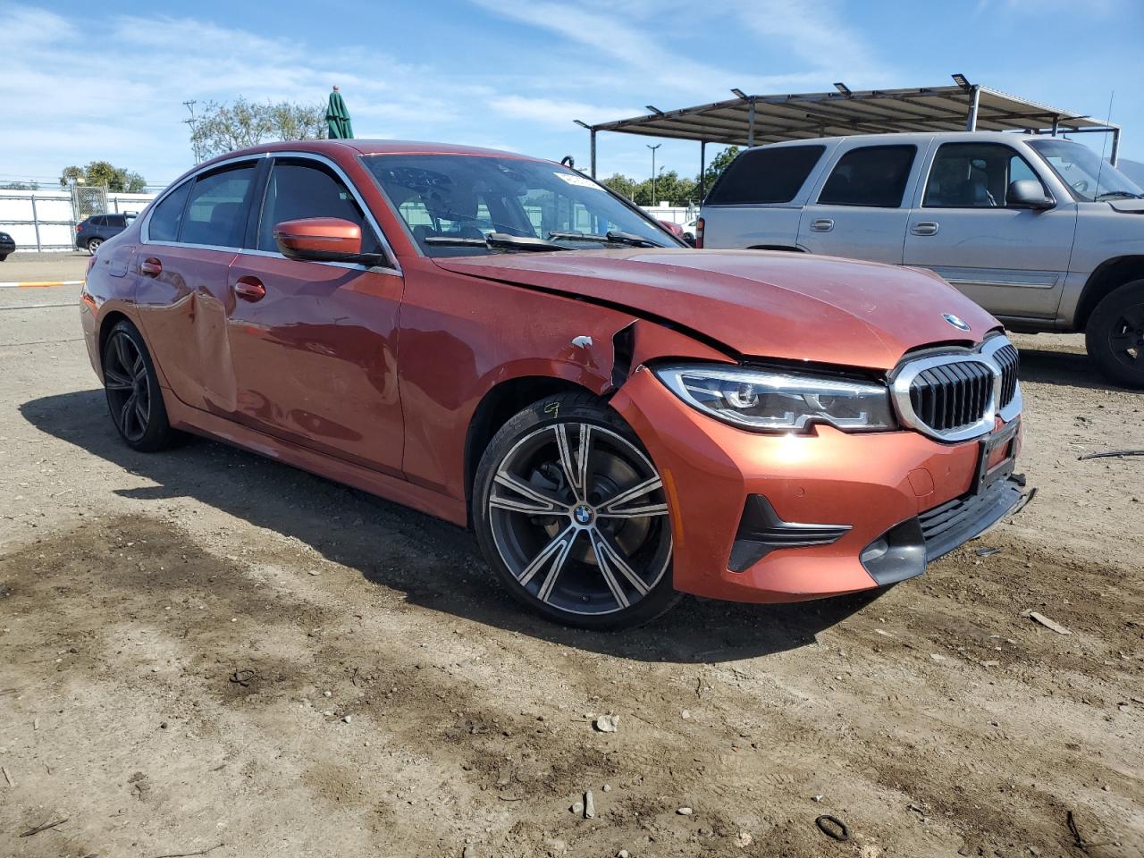 WBA5R1C5XKAJ98606  bmw 3 series 2019 IMG 1