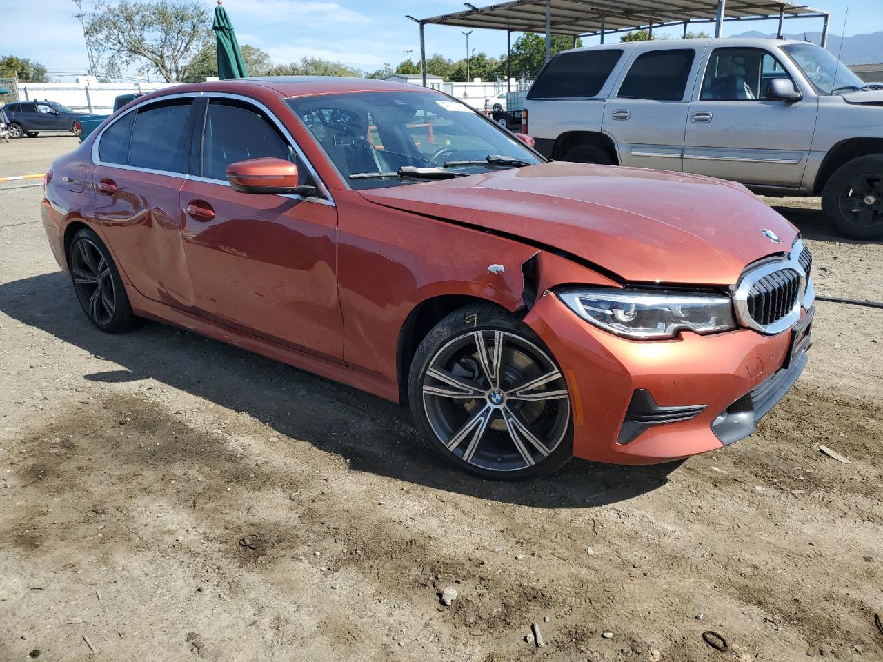 WBA5R1C5XKAJ98606  bmw 3 series 2019 IMG 3