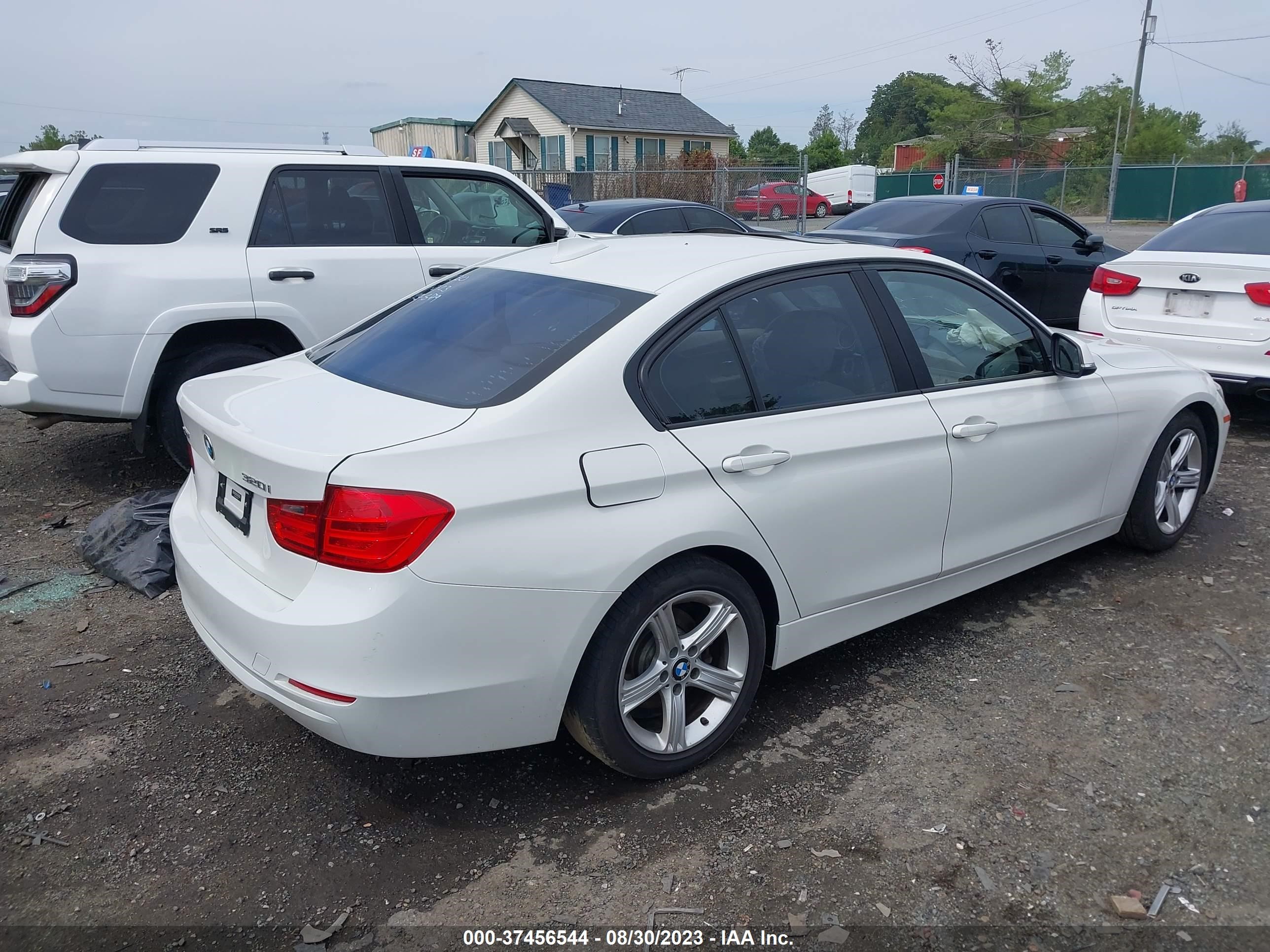 WBA3C3C52EF985383  bmw 3er 2014 IMG 3