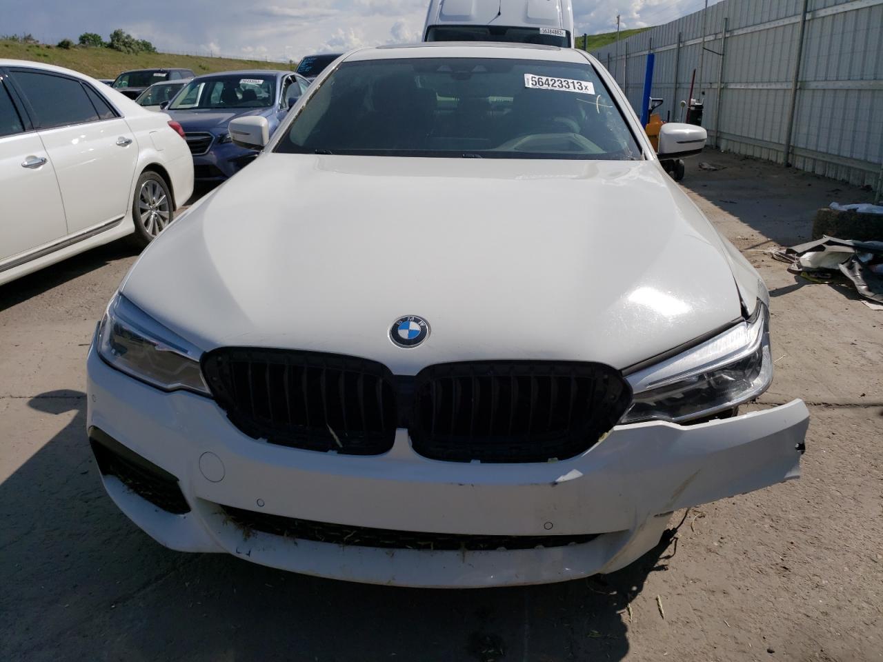 WBAJB1C56KB376623  bmw 530e 2019 IMG 4