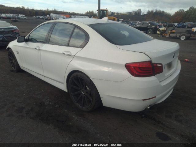 WBAFU7C5XBC772017  bmw  2011 IMG 2