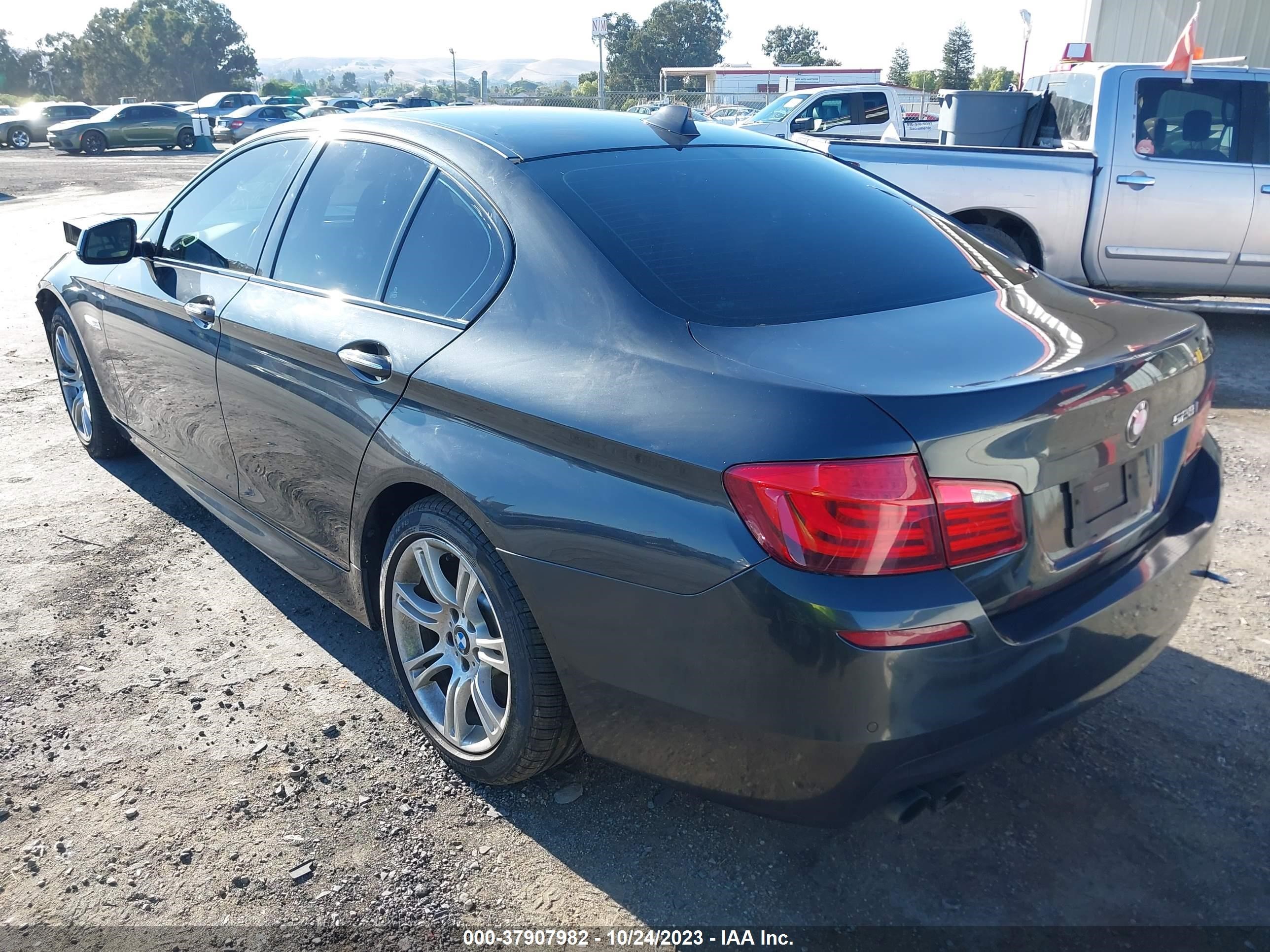 WBAXG5C55DD231891  bmw 5 series 2013 IMG 2