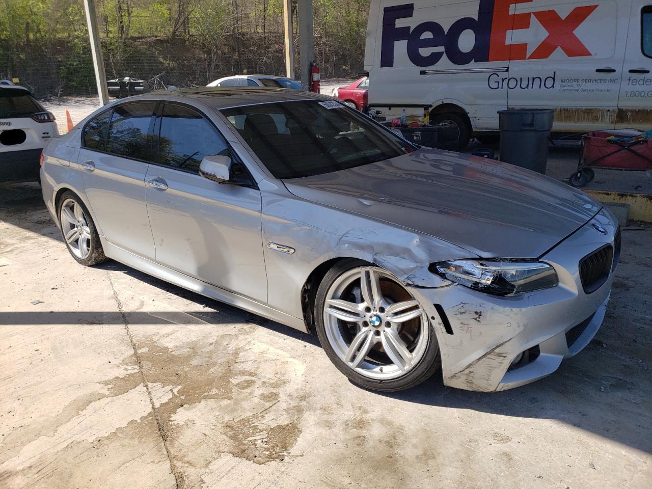 WBAXA5C53GG042113  bmw 5 series 2015 IMG 3