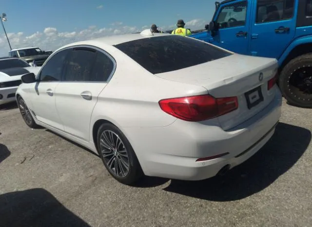 WBAJA5C57JG898186  bmw 5 series 2018 IMG 2