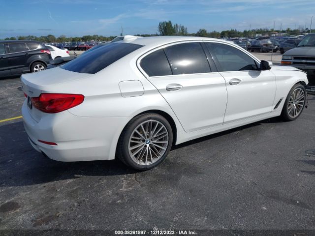 WBAJA5C56JWA39261  bmw 5 series 2018 IMG 3