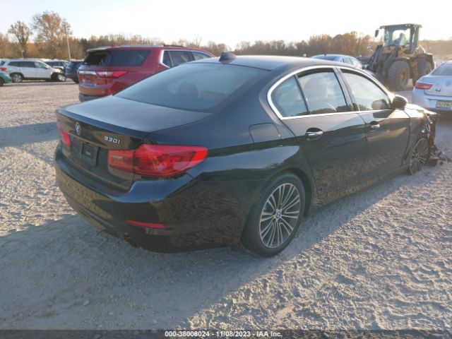 WBAJA7C51JWC77045  bmw 5 series 2018 IMG 3