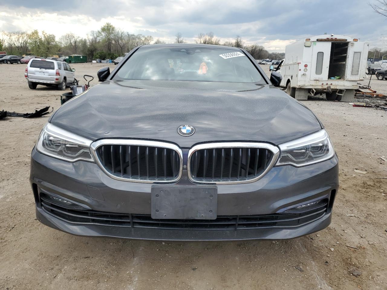 WBAJA7C58JG909336  bmw 5 series 2018 IMG 4