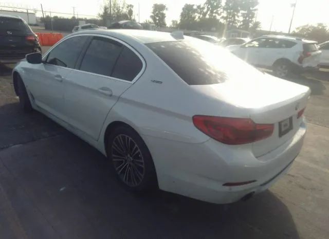 WBAJA9C59KB389366  bmw 5 series 2019 IMG 2