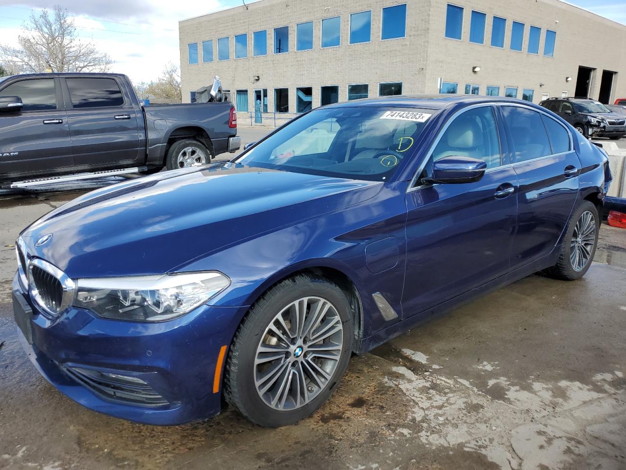 WBAJB1C57JB375074  bmw  2018 IMG 0