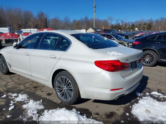 WBAJE7C54KWW14536  bmw 5 series 2018 IMG 2