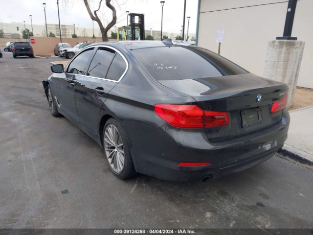 WBAJA5C59KWW31428  bmw 5 series 2019 IMG 2